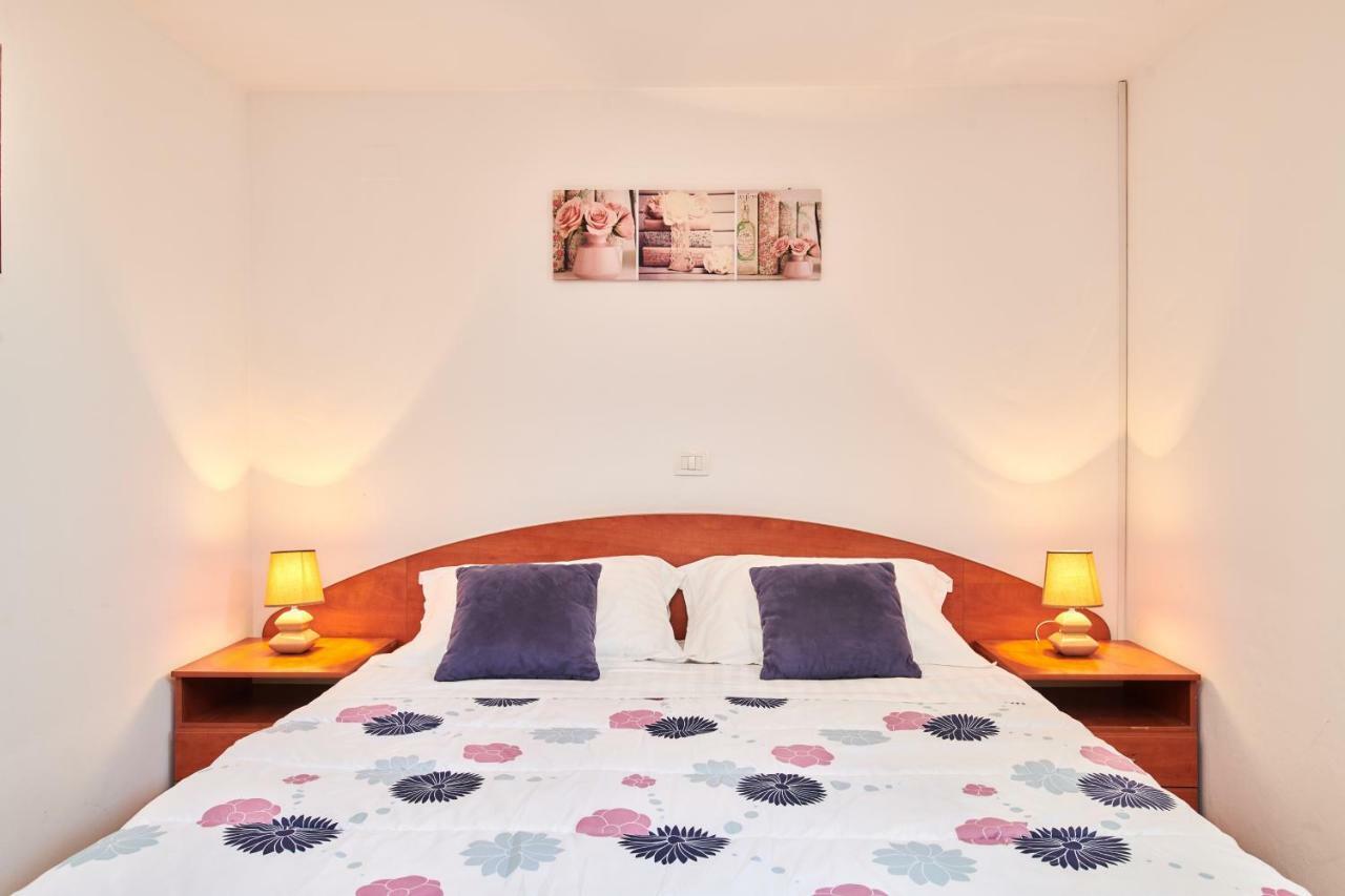 Ferienwohnung App Sverko Vilanija Exterior foto